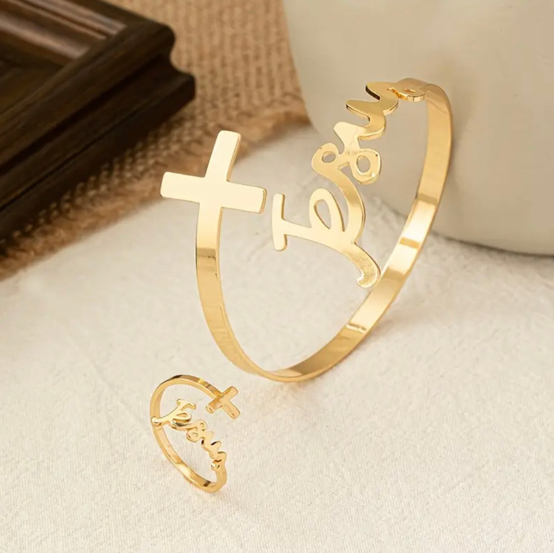 Coffret Ultime – Ensemble Bague & Bracelet à Lettres Ouvertes (Plaqué Or 14K) 3